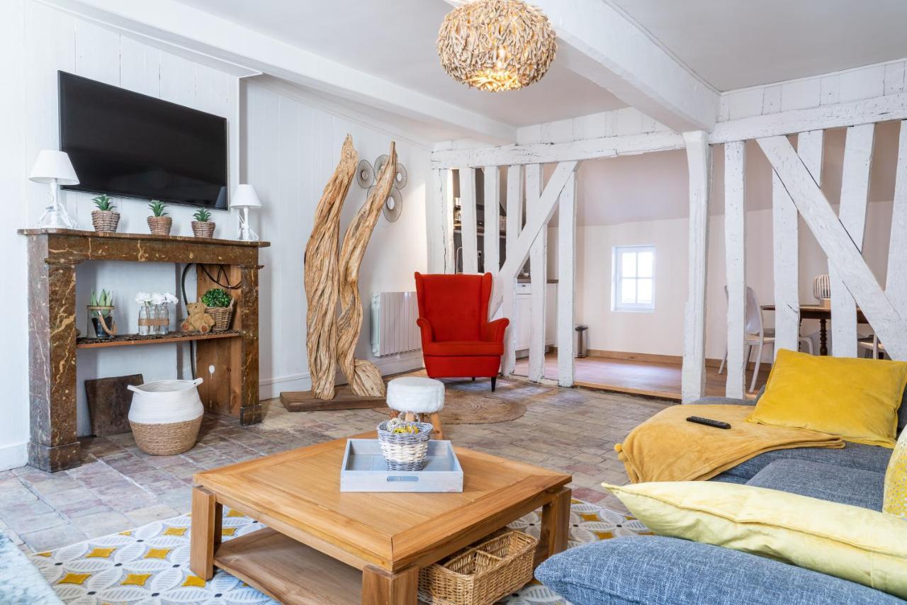 Le Baldaquin / Les Suites Romantiques Honfleur Esterno foto