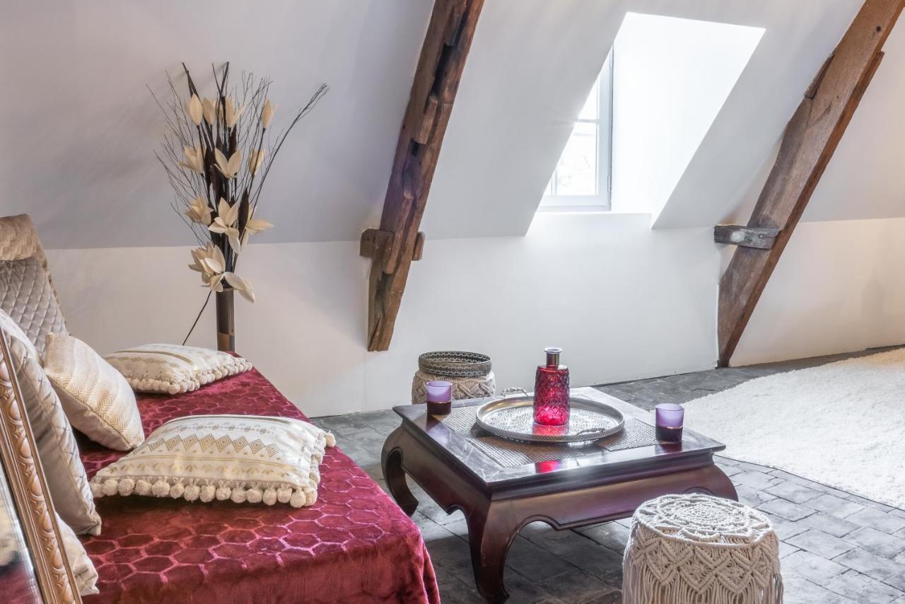 Le Baldaquin / Les Suites Romantiques Honfleur Esterno foto