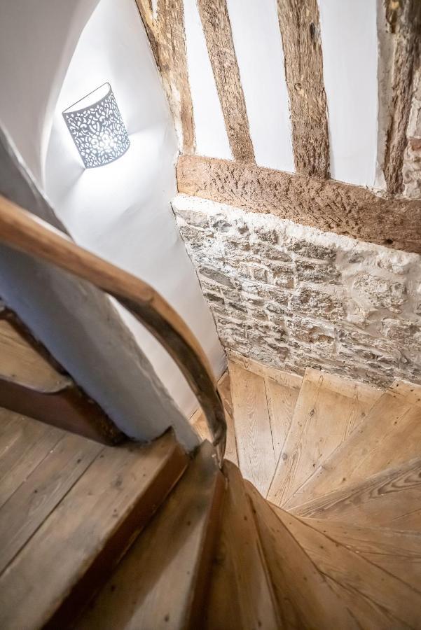 Le Baldaquin / Les Suites Romantiques Honfleur Esterno foto