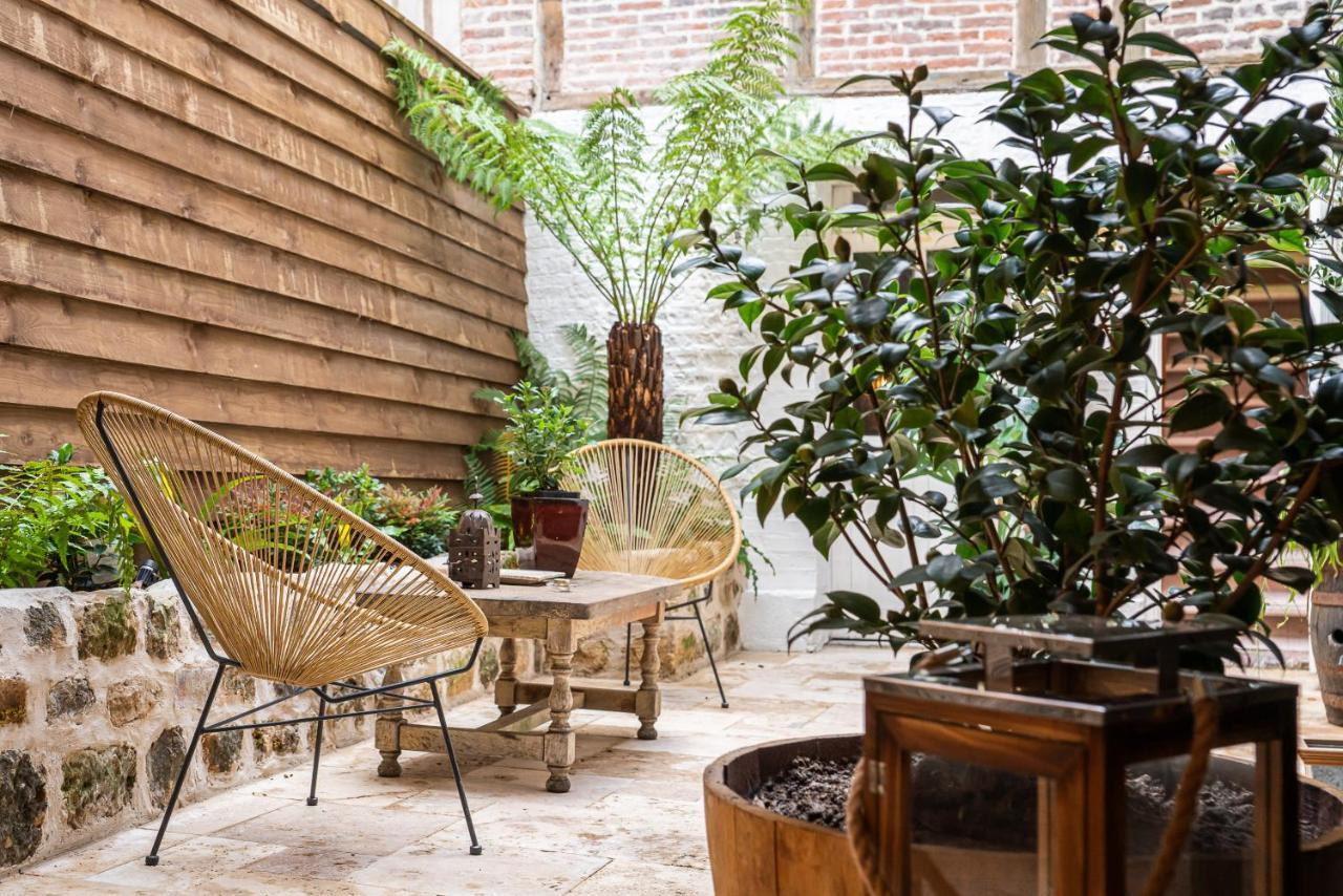 Le Baldaquin / Les Suites Romantiques Honfleur Esterno foto